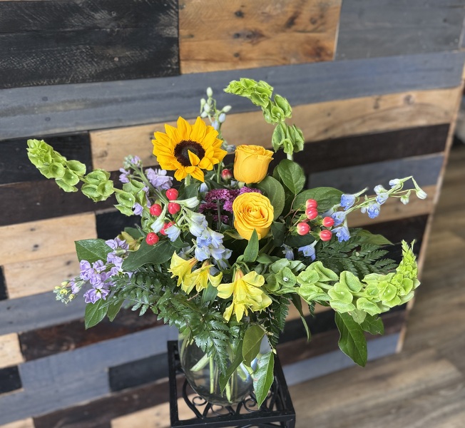 The Carol from Roxie's Florist in Burlington, NC